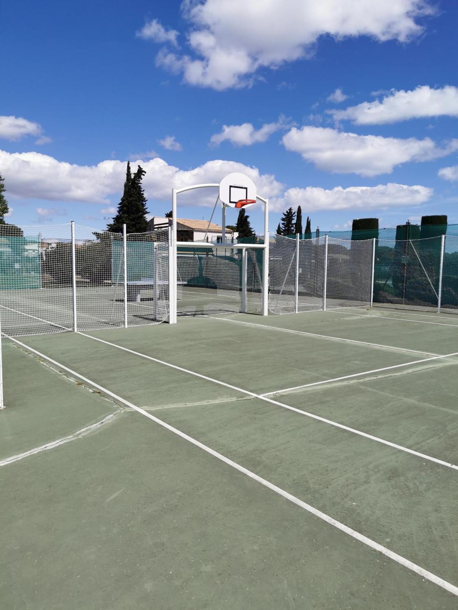Hotel Tennis International آجد المظهر الخارجي الصورة
