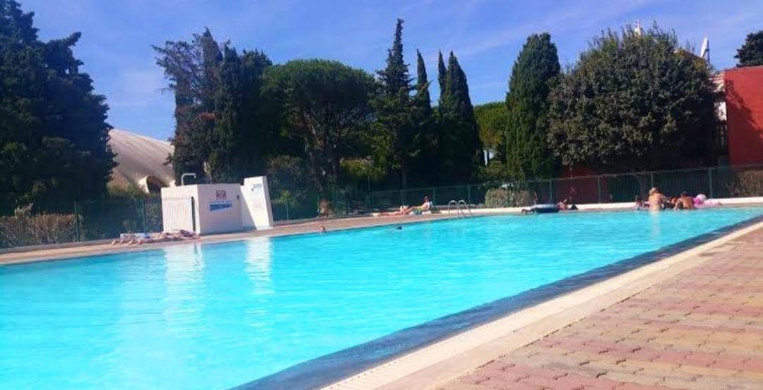 Hotel Tennis International آجد المظهر الخارجي الصورة
